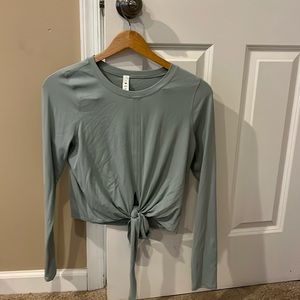 Lululemon front tie shirt. Never worn